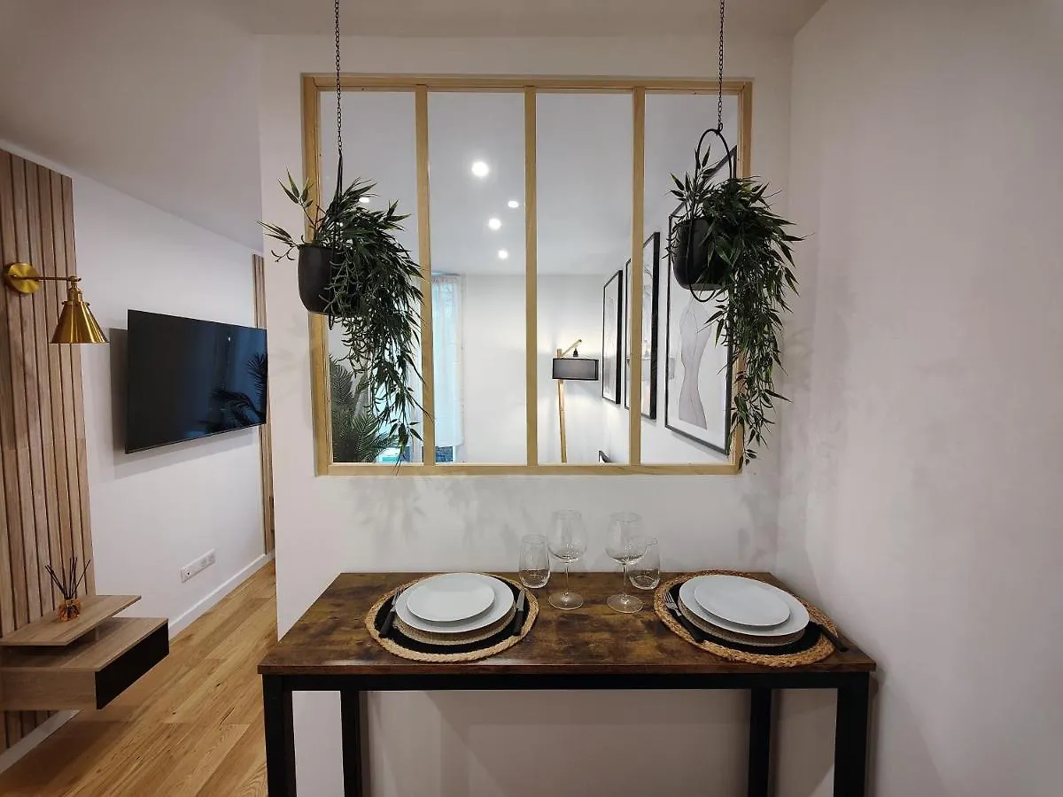 Elegant Studio Paris - Montmartre Apartment 0*,  France